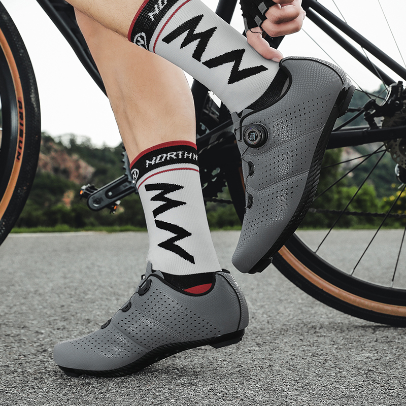 Road Cycling Shoes Men Gray T8 - مراجعة Cycling Commuter Shoes وسعره