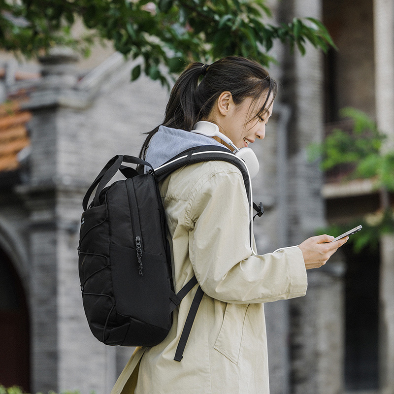 Naturehike Oxygen Glam Laptop  - مراجعة Cycling Commuter Backpack Laptop وسعره