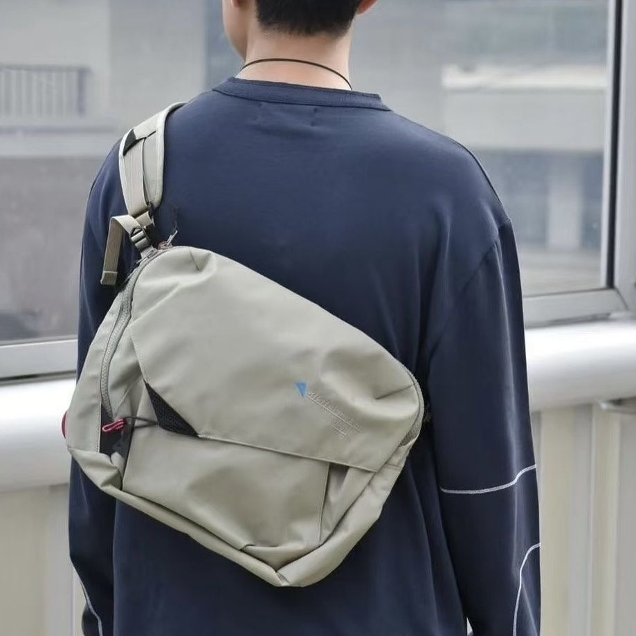 8L Outdoor Messenger Bag Large - مراجعة Cycling Commuting وسعره