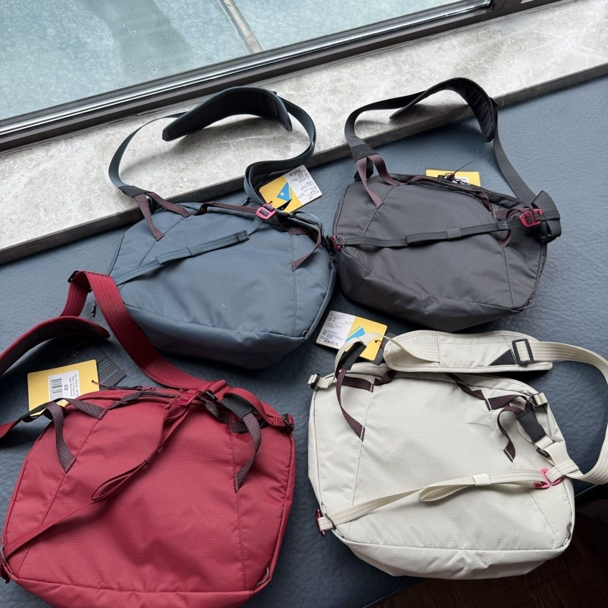 8L Outdoor Messenger Bag Large - مراجعة Cycling Commuting وسعره