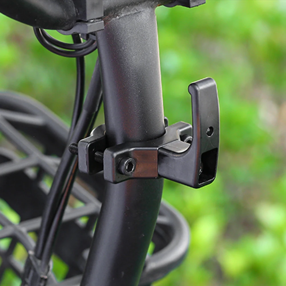 Hooks Motorcycle Helmet Access - مراجعة Cycling Commute Bag وسعره